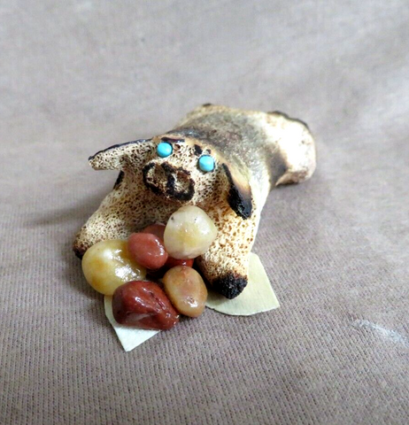 Native American Zuni Antler Adorable Pig w/ Rocks Fetish by Ruben Najera C4125