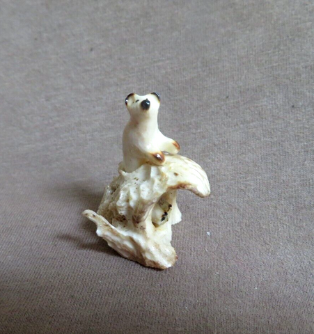 Native Zuni Antler Mini Bear Duo Emerging from Den Fetish by Ruben Najera C4555