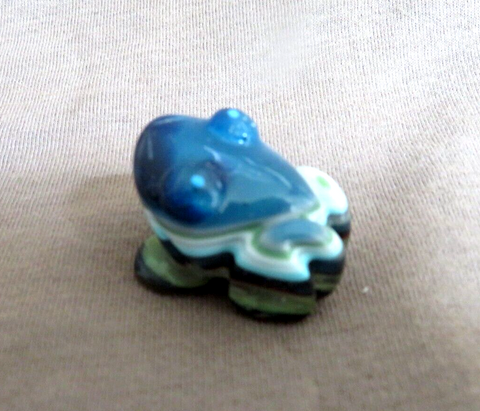 Zuni Surfite surfboard resin Mini Frog Fetish by Rosella & Loubert Soseeah C4076