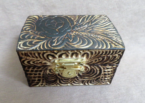 Native Zuni Wood Burned Rose Mini Wood Trinket Box by Ruben Najera M390