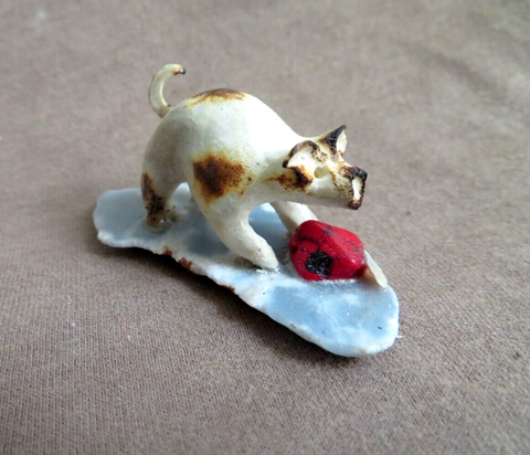 Native Zuni Antler Mini Pig W Apple Fetish Carving by Ruben Najera C4582