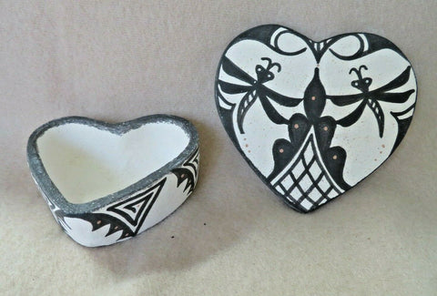 Native Zuni hand made Dragonfly Pottery Heart Trinket Box by Darla Westika  P257