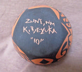Native American Zuni hand made Small Pot by K Beyuka  P0009