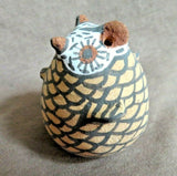 Native American Zuni hand made Owl Pottery by Erma Kalestewa Homer  P0251