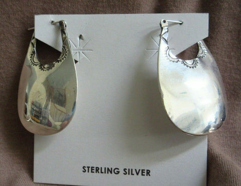 Native Navajo Hand Made Sterling Bar Hook Earrings by Juan Guerro JE511