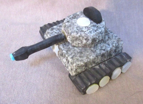 Zuni Multi-stone War Tank Fetish by Jon Quam - C0179